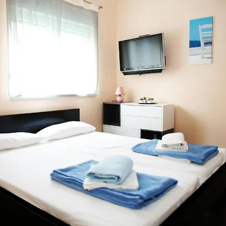 Gemütliche In Mit Grill, Whirlpool Und Terrasse Apartment Crikvenica